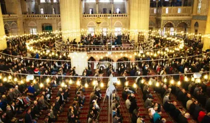 Bayram namazı kaç rekât? Bayram namazı nasıl kılınır? İşte adım adım anlatım