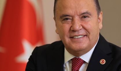 Muhittin Böcek’ten Adalet manifestosu: "Dimdik ayaktayız"