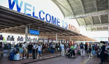 Turizm sezonu öncesi rakamlar geldi: Antalya Havalimanı dolup taşıyor
