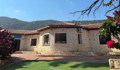 Antalya'da velilerden öğretmene şikayet: “İkinci sınıfta birinci sınıf dersi veriliyor