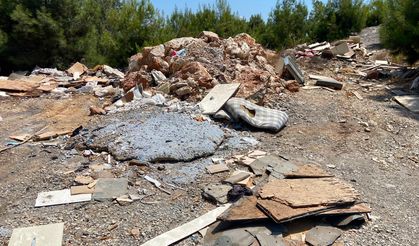 Cikcilli’de tepki çeken görüntüler! Ormanlık alanı çöplüğe çevirdiler
