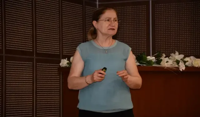 Alanya EAH'da sağlık personeline farkındalık eğitimi