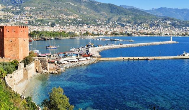 Ruslar şikayetçi: "Alanya'da tatil masrafı 3 kat arttı"