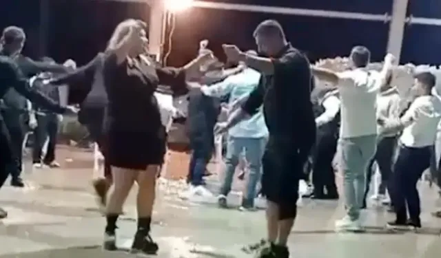 Antalya'da yağmur altında düğün: Paçayı sıyırıp oynadılar