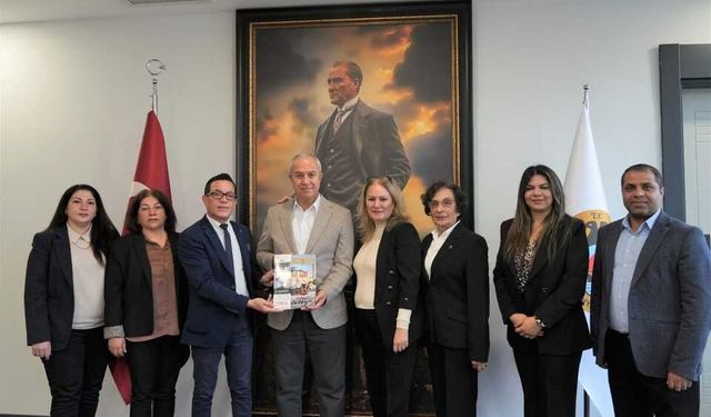 Başkan Özçelik'e turizm çalışanlarının sorunlarını ilettiler