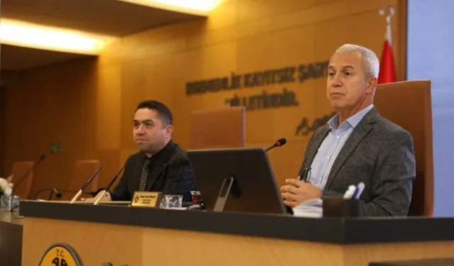 Alanya'da ulaşıma Başkan Özçelik el attı