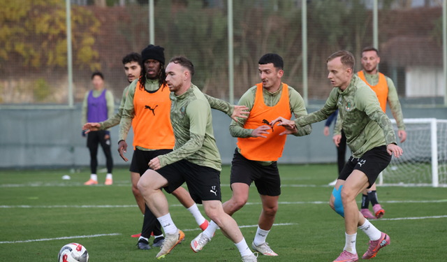 Alanyaspor'da izin bitti mesai başladı