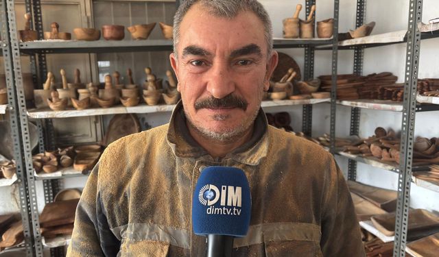 Alanya’da ağaçlar el emeğiyle sanata dönüşüyor