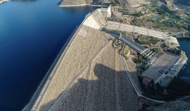 Binlerce hanenin elektriği buhar oldu! Korkunç ihmal...