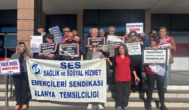 Alanya’da sağlık çalışanlarından iş bırakma eylemi