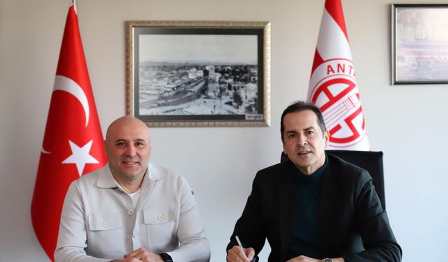 Antalyaspor'da yeni antrenör Sami Uğurlu