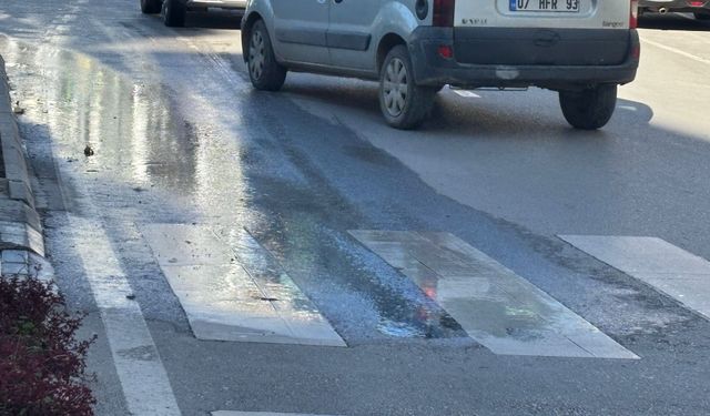 Alanya’nın göbeğinde günlerdir su israfı