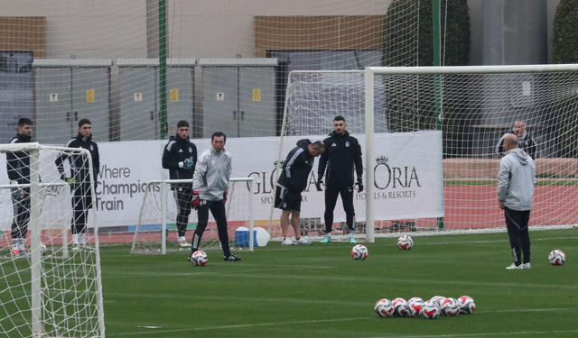 Beşiktaş, Antalya'da çalışmalarını sürdürüyor