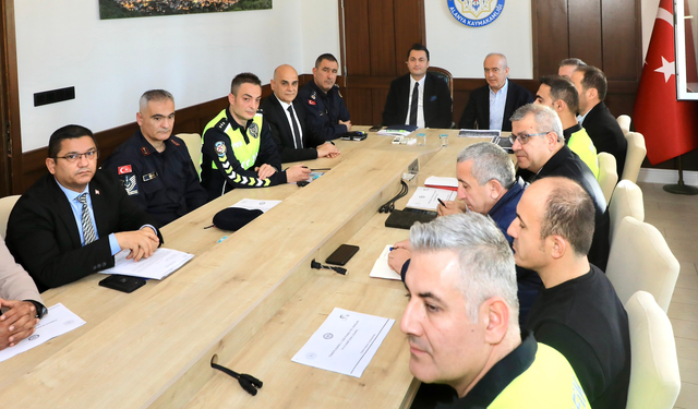 Alanya'da bisiklet yarışları öncesi güvenlik toplantısı gerçekleştirildi