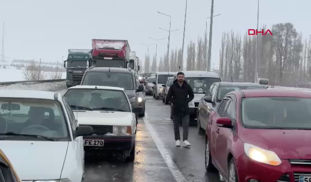 Kara yolu ulaşıma kapandı