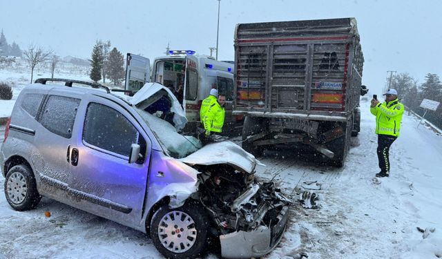 Feci kazada karı koca can verdi