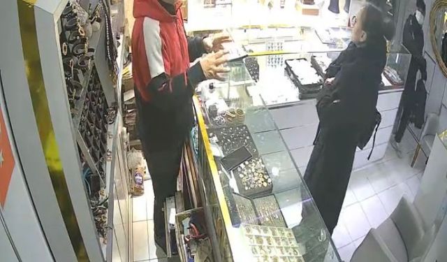 Ağızları açıkta bırakan hırsızlık: Kuyumcudan 3 milyon liralık altını alıp kaçtılar