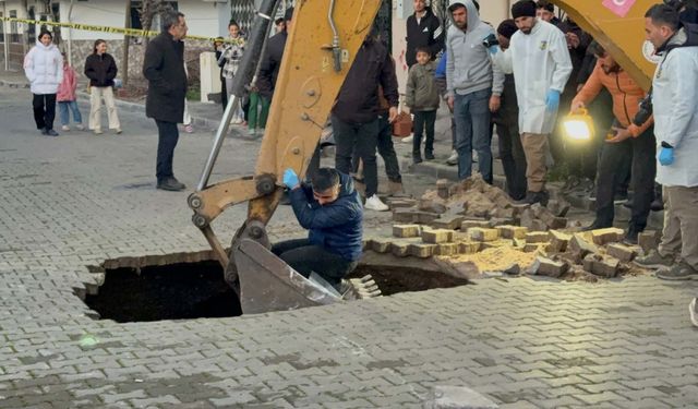 Çöken yolda korkunç manzara: İnsan  kafatası ve kemikler bulundu