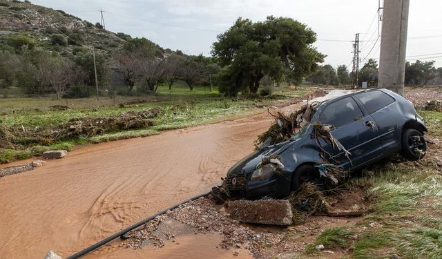 Yağışlar sele dönüştü: 2 can kaybı