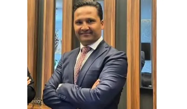 Alanya'da Meclis Üyesi Uyar’dan sert adalet eleştirisi: "Eğri kalemden doğru çizgi çıkmaz"