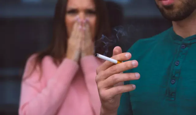 Açık alanlarda sigaraya kısıtlama geliyor