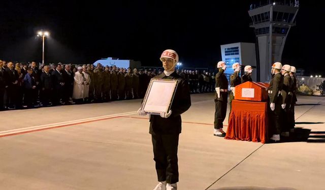 Askeri araç devrildi: 2 şehit, 3 yaralı