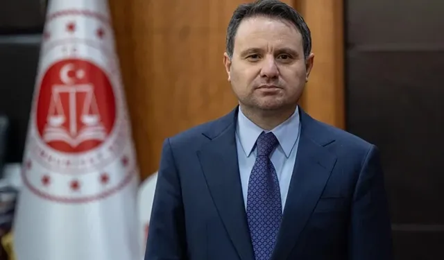 Bakan Gürlek'in tapu kayıtlarını sorgulayan teknikere gözaltı şoku