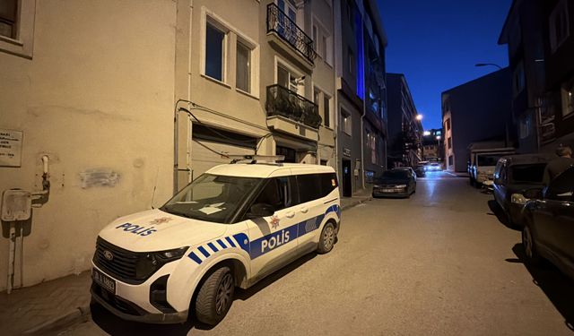 Emekli okul müdürü evinde ölü bulundu