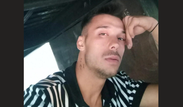 Önünü kestikleri müzisyeni b*çaklayarak ö*dürdüler