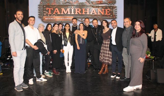 Tamirhane Orkestrası Alanya’yı mest etti