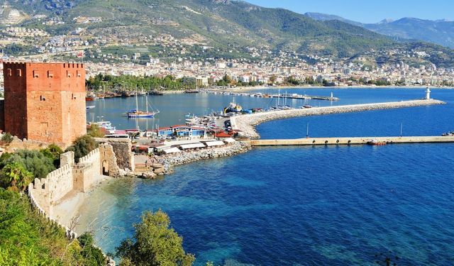 Alanya’da turizmde indirim tartışması: Fiyatlar tek başına yeterli değil