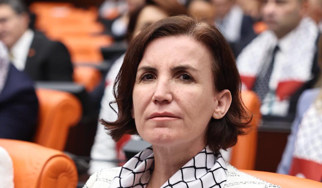 CHP’li Coşar: “Antalya ulaşımda kaderine terk edildi”