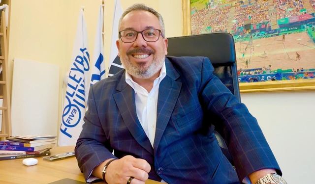 FIVB Başkanı’ndan Alanya’ya övgü: “Dünya plaj voleybolu şehri”