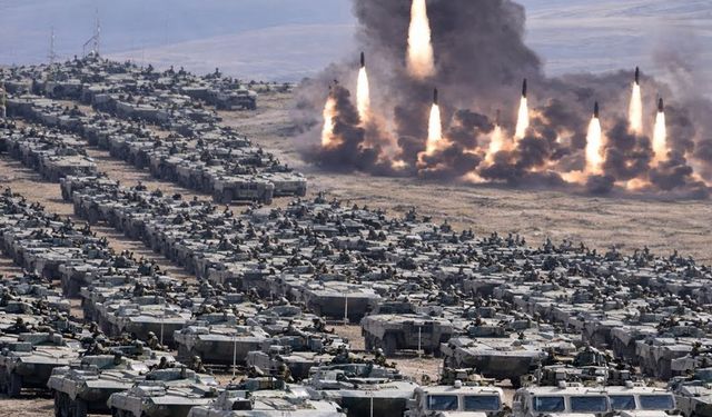 İsrail'in burnunun dibinde gerçek silahlarla tatbikat