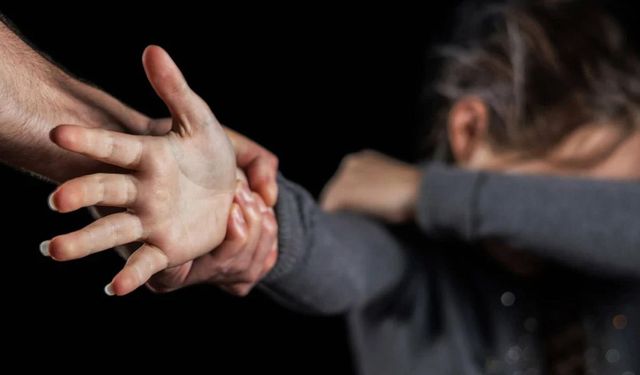 13 yaşındaki kız çocuğunu istismar eden 33 kişi tutuklandı