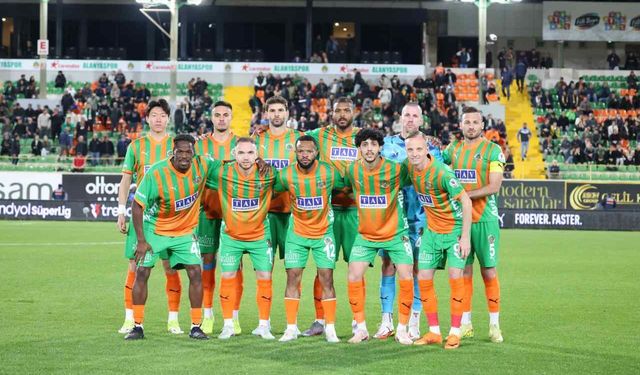 Ömer Gürsoy’dan Alanyaspor analizi: “Başarı gürültüyle değil, istikrarla gelir”