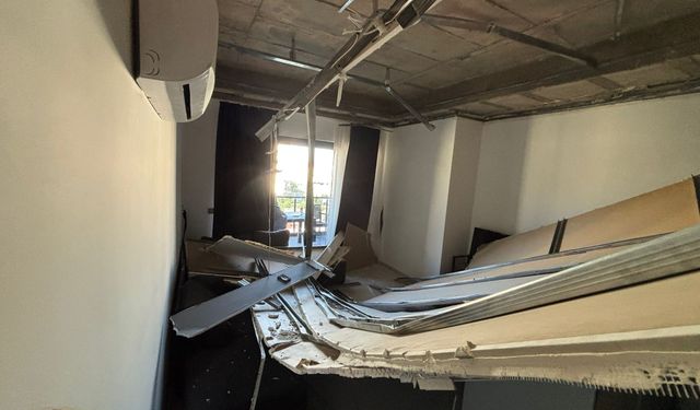Alanya’da dairenin asma tavanı çöktü: 2 kişi yaralandı