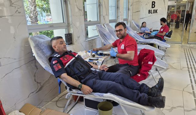 Alanya Adliyesi’nde kan bağışı kampanyası başlatıldı