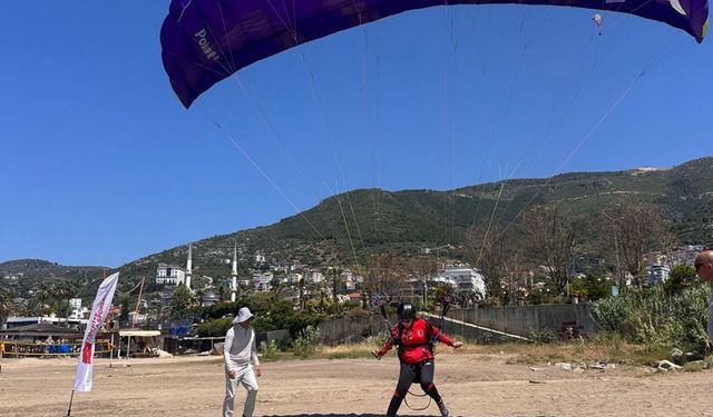 Yamaç Paraşütü Milli Takım kampı Alanya’da başladı
