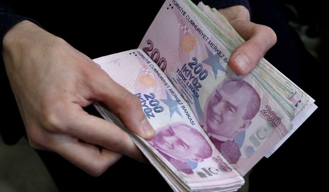 Emeklilerin beklediği rakam ortaya çıktı! En düşük maaş için yeni tahmin
