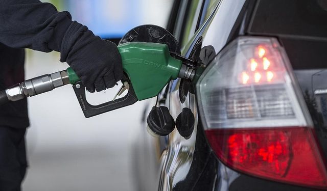 Benzin ve motorine zam geldi: 3 Haziran güncel fiyatlar