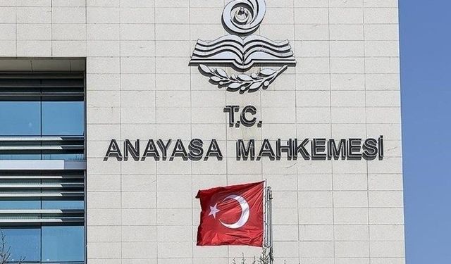 AYM süresiz nafaka düzenlemesini iptal etti