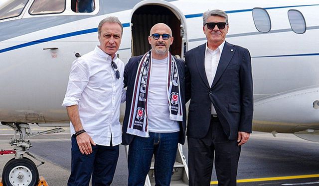 Beşiktaş'ın yeni hocası Vincenzo Italiano İstanbul'a geldi