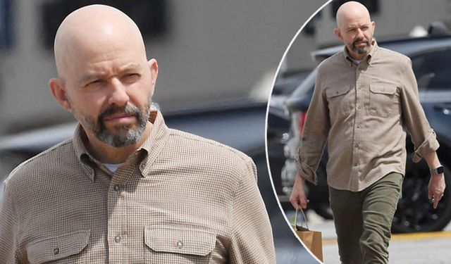 Two and a Half Men yıldızı Jon Cryer'ın telif geliri