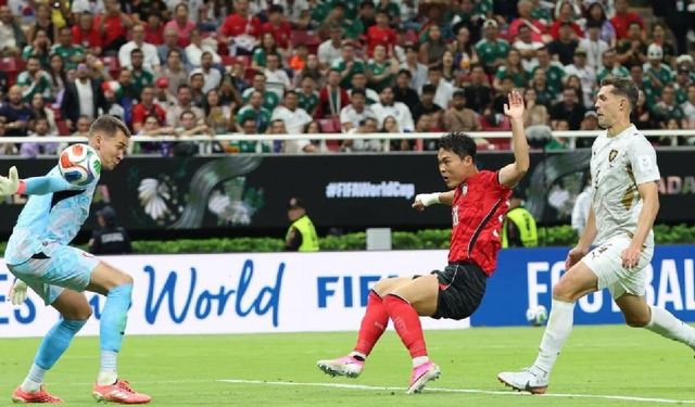 Güney Kore Çekya'yı Beşiktaşlı Oh'un golüyle 2-1 yendi
