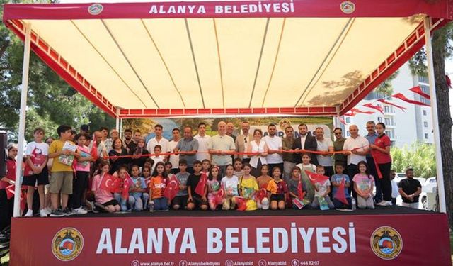 Demirtaş'ta Nadir Çintaş Çocuk Parkı açıldı
