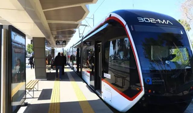 Antalya T3 tramvay hattında yaz tarifesi dönemi başladı