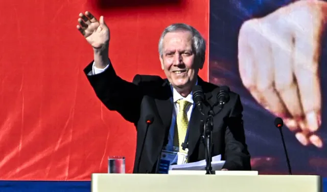 Fenerbahçe'de Aziz Yıldırım 8 yıl aradan sonra geri döndü!