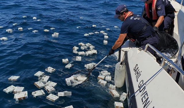 Gazipaşa Açıklarında Kaçakçılık Operasyonu: Denizden Çok Sayıda IQOS Sigarası Çıkarıldı