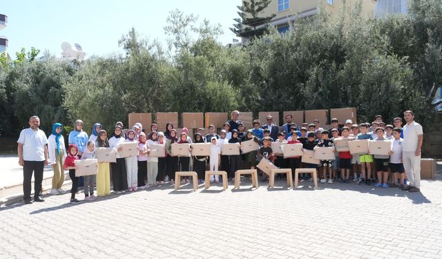 Alanya Belediyesi'nden Kur'an kurslarına 800 rahle desteği